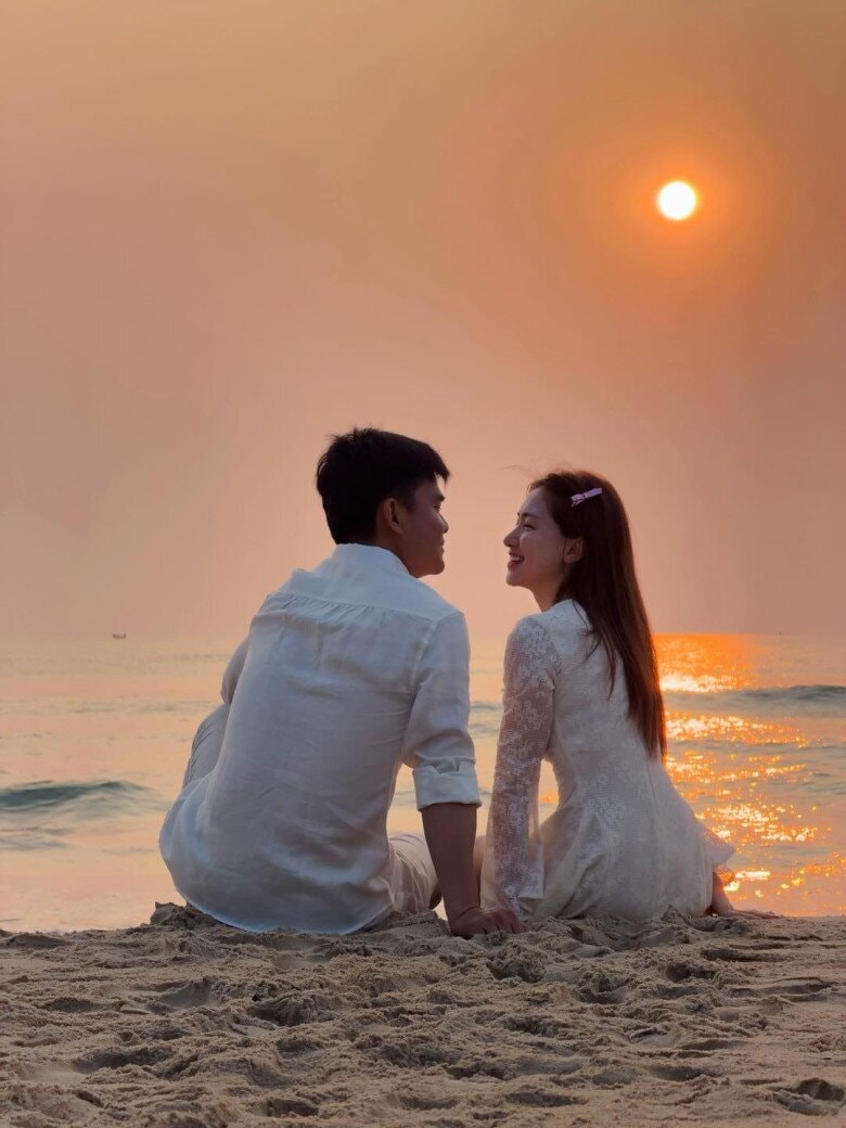 Đầu năm 2026, Hòa Minzy công khai chồng là quân nhân.