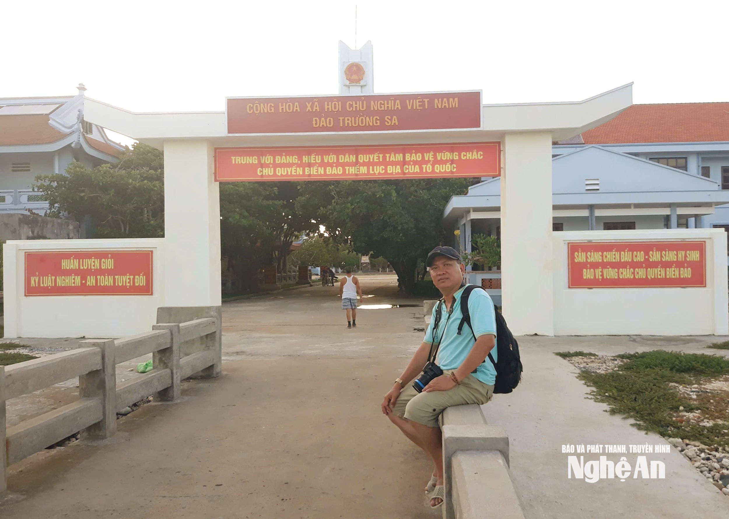 Trung tá Lê Mạnh Thường trong 1 lần đến huyện đảo Trường Sa