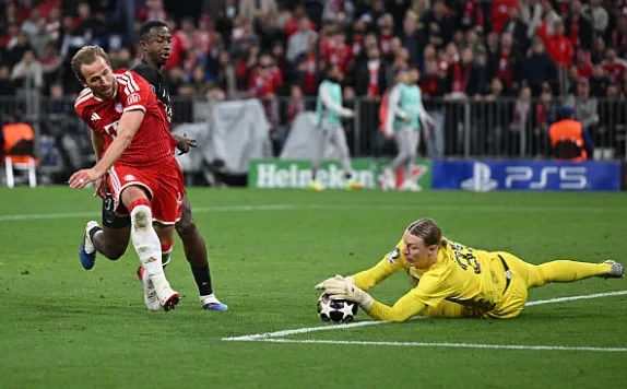 Thủ thành Matvey Safonov thi đấu xuất thần giúp PSG bảo toàn lợi thế trước Bayern Munich