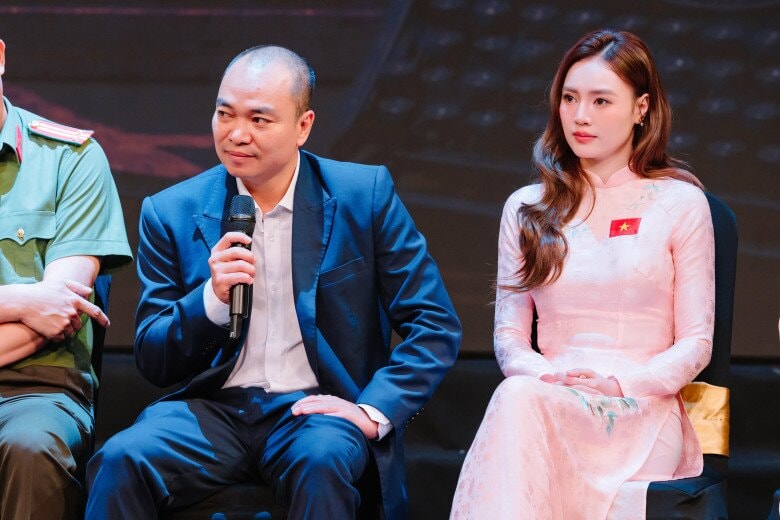 Lan Ngọc và đạo diễn Trần Ka My tại lễ công bố dự án