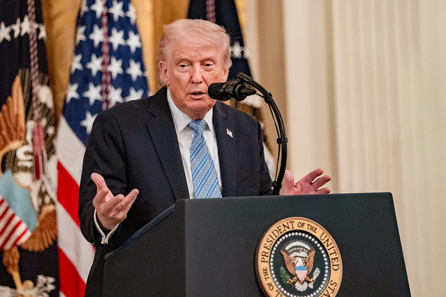 Tổng thống Mỹ Donald Trump tại Nhà Trắng ngày 4-5. Ảnh AFP