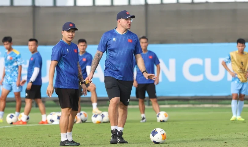 HLV Cristiano Roland đang có sự chuẩn bị kỹ lưỡng cho trận gặp U17 Hàn Quốc