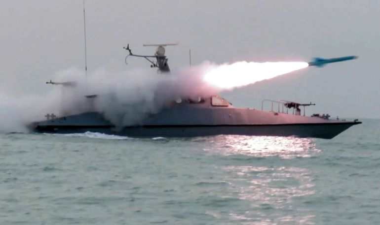 Lực lượng hải quân thuộc Vệ binh Cách mạng Hồi giáo Iran (IRGC) diễn tập tại eo biển Hormuz hồi tháng 2-2026.