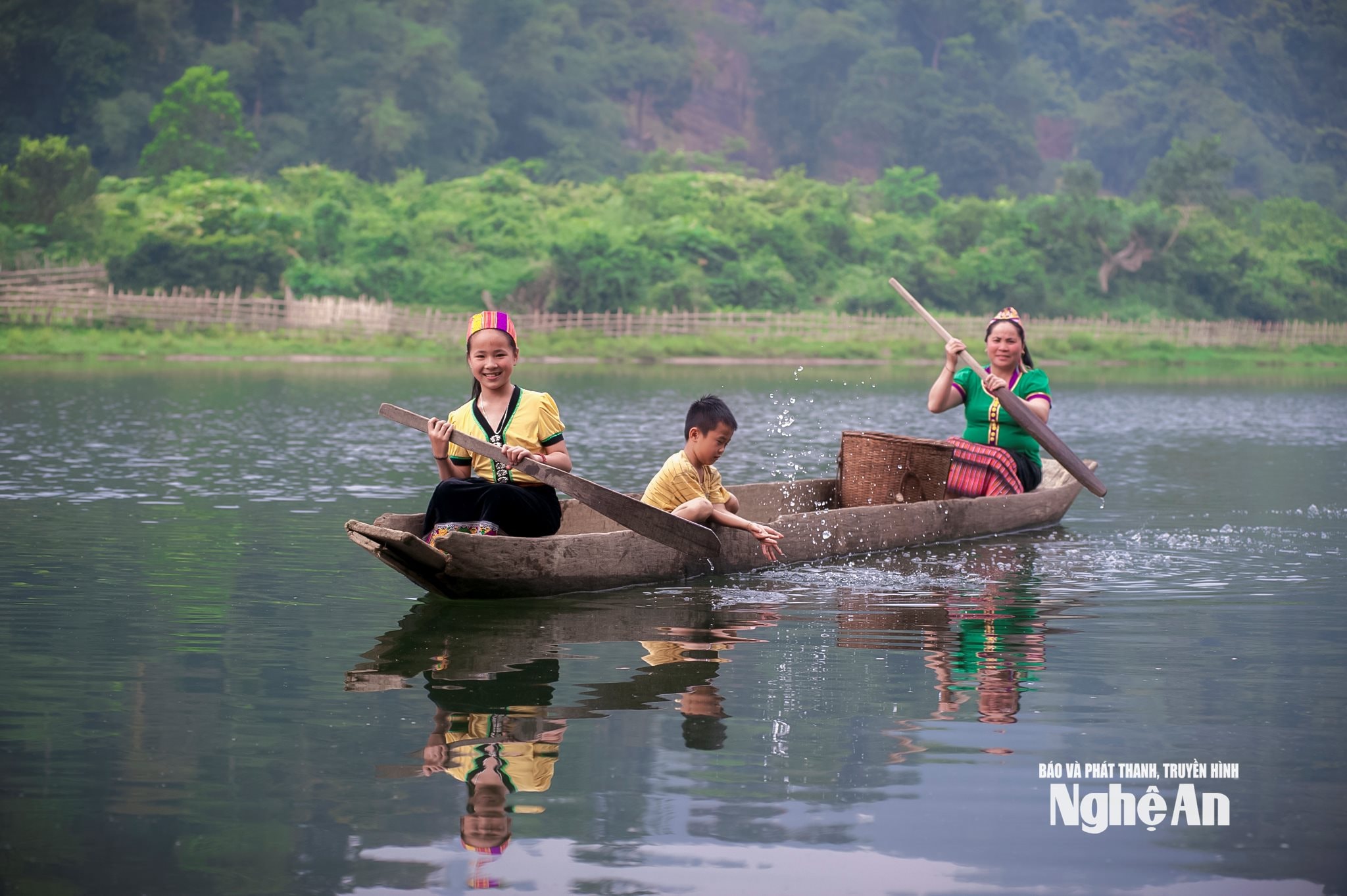 Vida no rio Giang. Foto de Thanh Chung (2) cópia