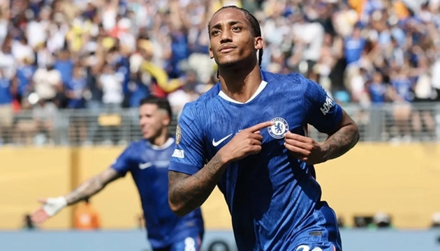 Joao Pedro đang là mục tiêu hàng đầu của Barcelona để củng cố hàng công.