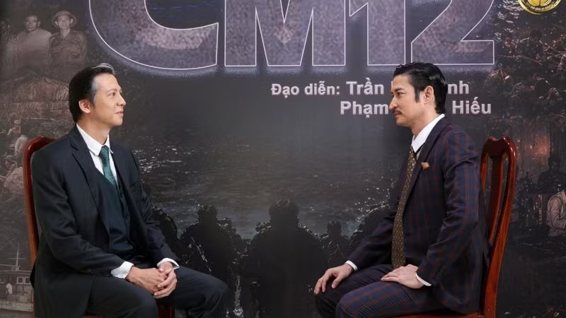 Huy Khánh (phải) và Hoàng Anh sẽ nhập vai Lê Quốc Túy và Mai Văn Hạnh trong phim truyền hình ‘Kế hoạch CM12’. (Ảnh: Đoàn làm phim cung cấp) image001.jpg