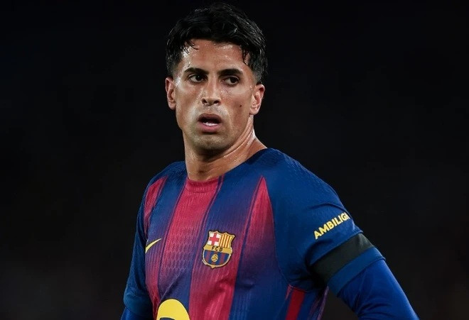 Joao Cancelo (7,6): Góp công vào các pha phối hợp triển khai bóng ấn tượng.