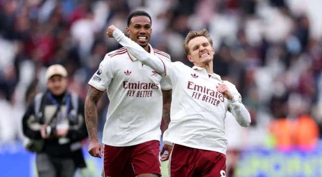 Martin Odegaard - 6.7 điểm. Vào sân từ băng ghế dự bị và lập tức chứng minh đẳng cấp.