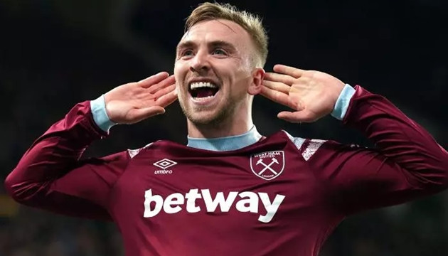 Tiền đạo Jarrod Bowen của West Ham đang là mục tiêu săn đón của nhiều đội bóng lớn.