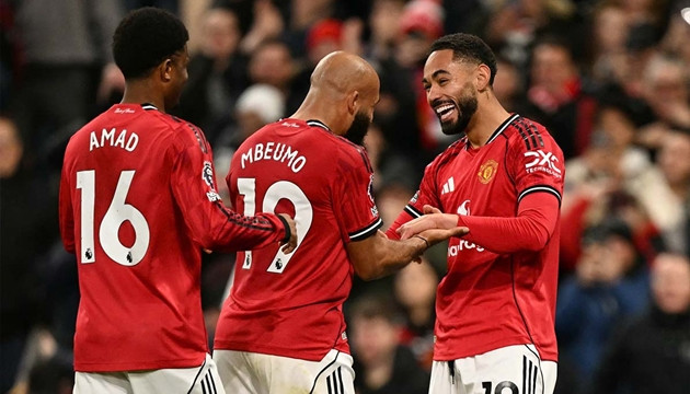 Bryan Mbeumo nỗ lực trong màu áo Manchester United