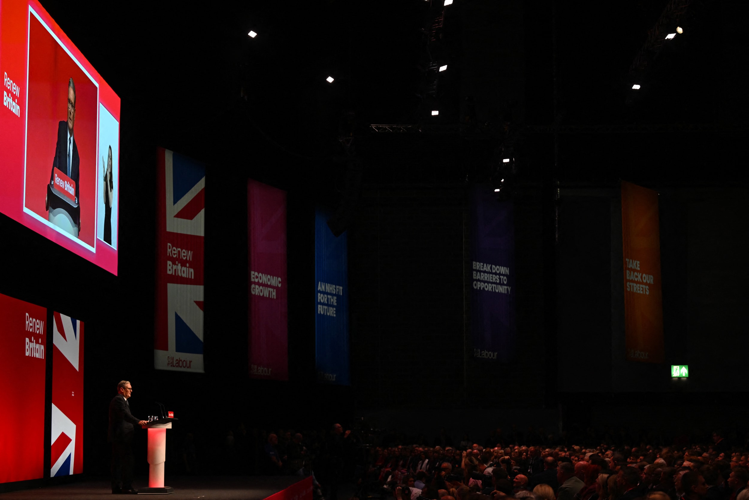 Thủ tướng Anh Keir Starmer phát biểu tại hội nghị thường niên của Công đảng tại Liverpool, Tây Bắc nước Anh, vào ngày 30/9/2025. Ảnh: AFP