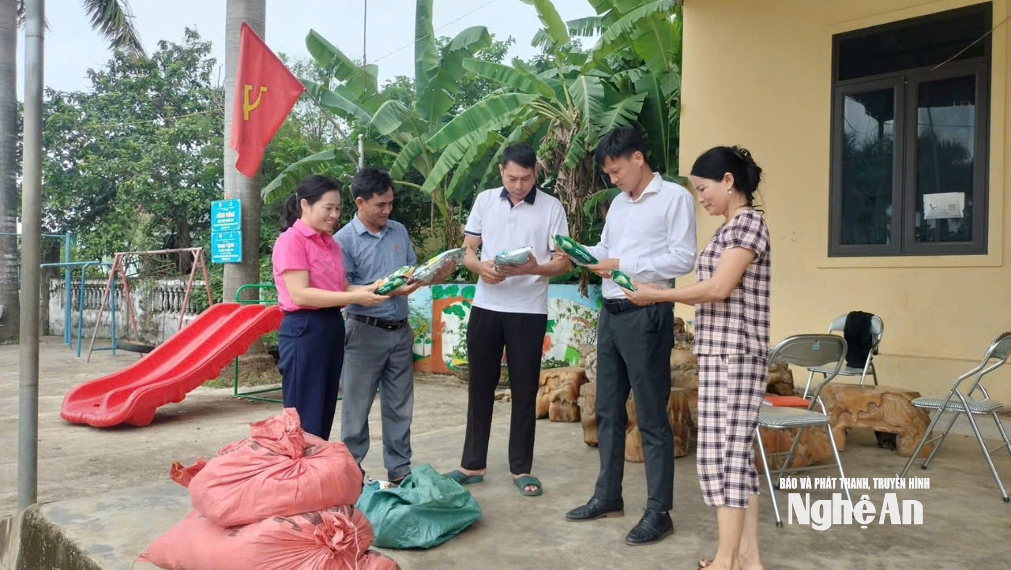  Hội Nông dân xã Nghĩa Đàn với nhiều việc làm theo thiết thực, lan toả đến từng hội viên. Ảnh: T.P