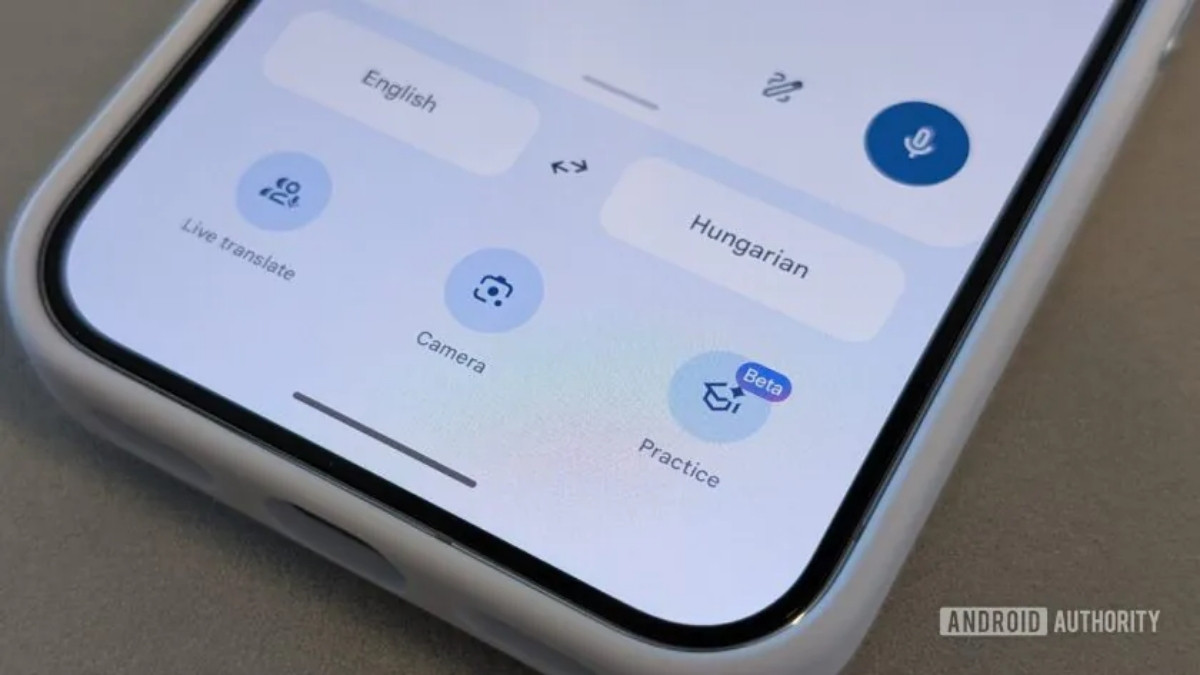 Tính năng Live Translate của Google Dịch tích hợp mô hình AI Gemini chuẩn bị hỗ trợ dịch không cần internet.