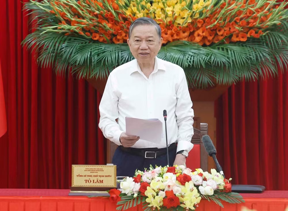 Tổng Bí thư, Chủ tịch nước Tô Lâm, Trưởng Ban Chỉ đạo phát biểu. (Ảnh: Thống Nhất/TTXVN) vna-potal-tong-bi-thu-chu-tich-nuoc-to-lam-truong-ban-chi-dao-chu-tri-phien-hop-ban-chi-dao-tong-ket-100-nam-dang-lanh-dao-cach-mang-viet-nam-dinh-huo-8760124.jpg