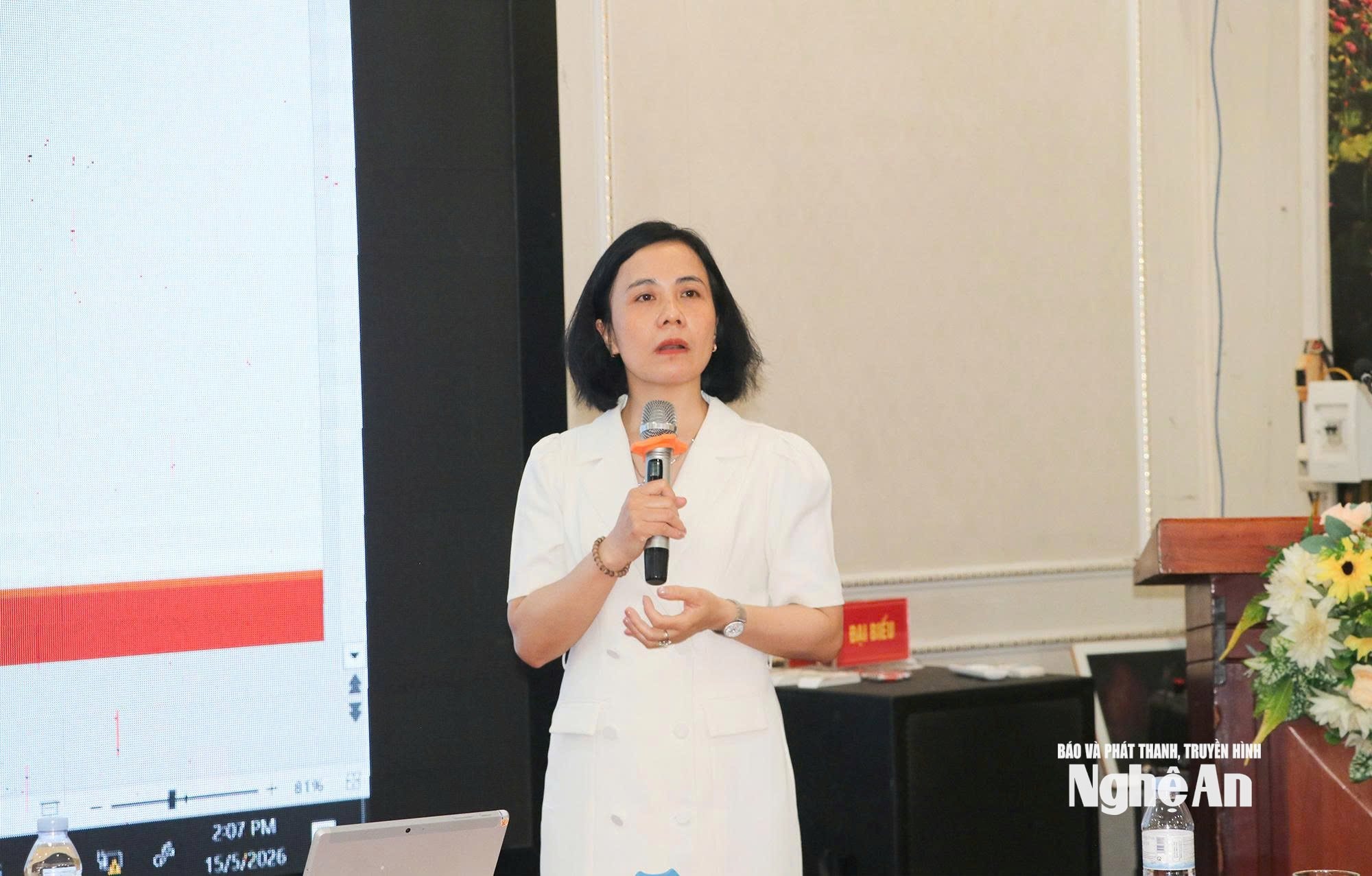 PGS.TS. Phạm Thị Tố Oanh - Trưởng Ban Kinh tế - Chính sách Liên Minh HTX Việt Nam phát biểu tại hội thảo