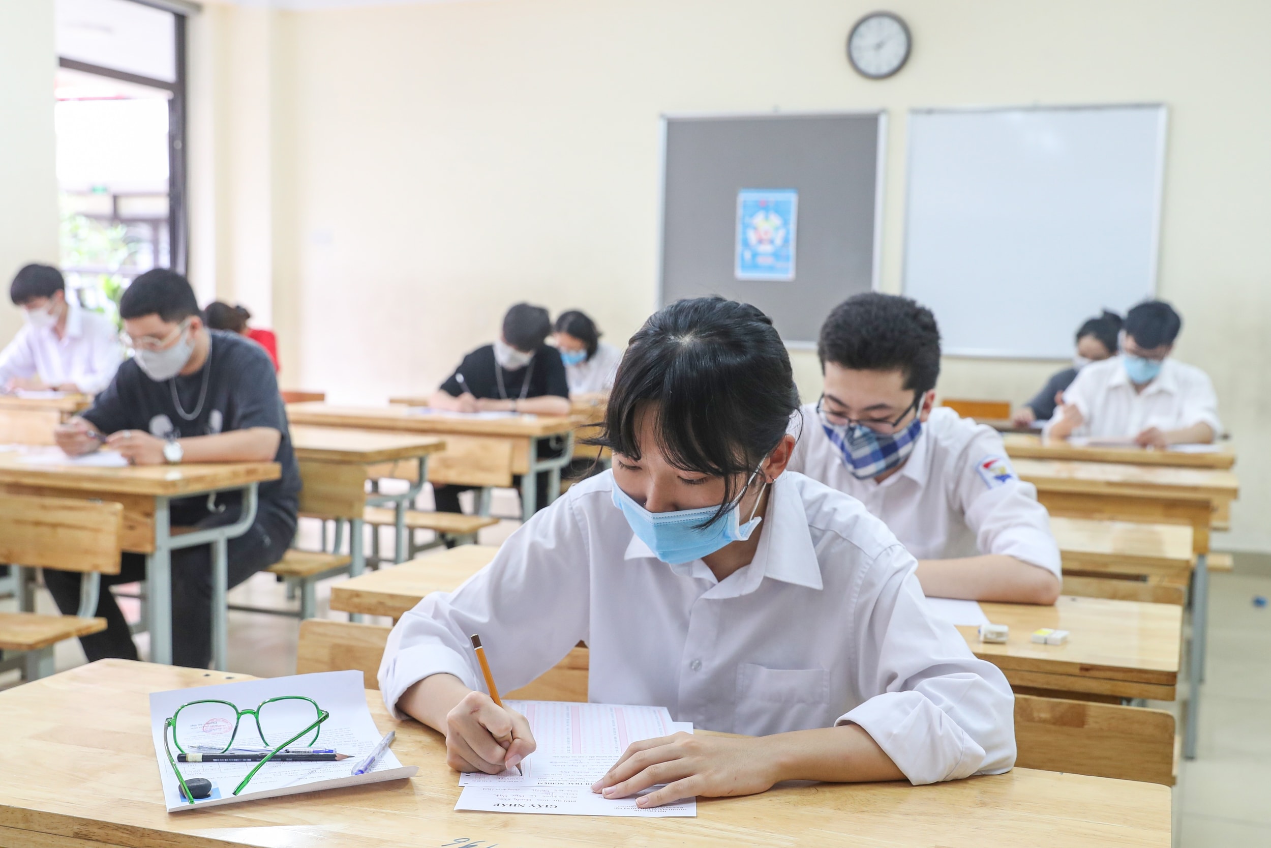 Thi tốt nghiệp THPT 2026 có được viết 2 màu mực?