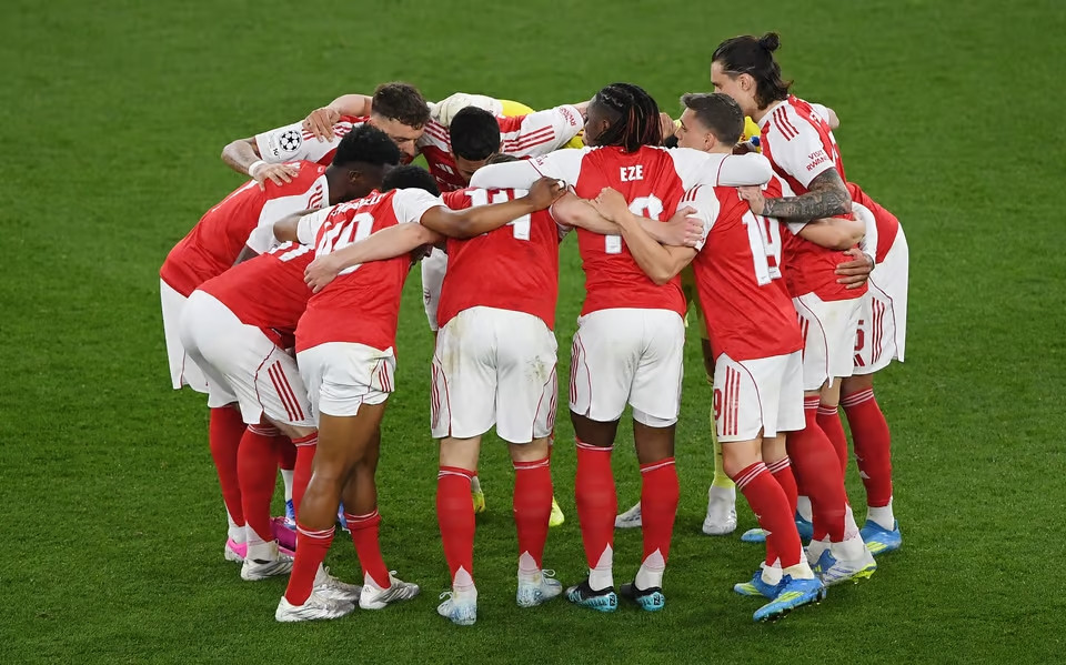 Nội bộ Arsenal căng thẳng trước thềm chung kết Champions League vì chi phí di chuyển của nhân viên.