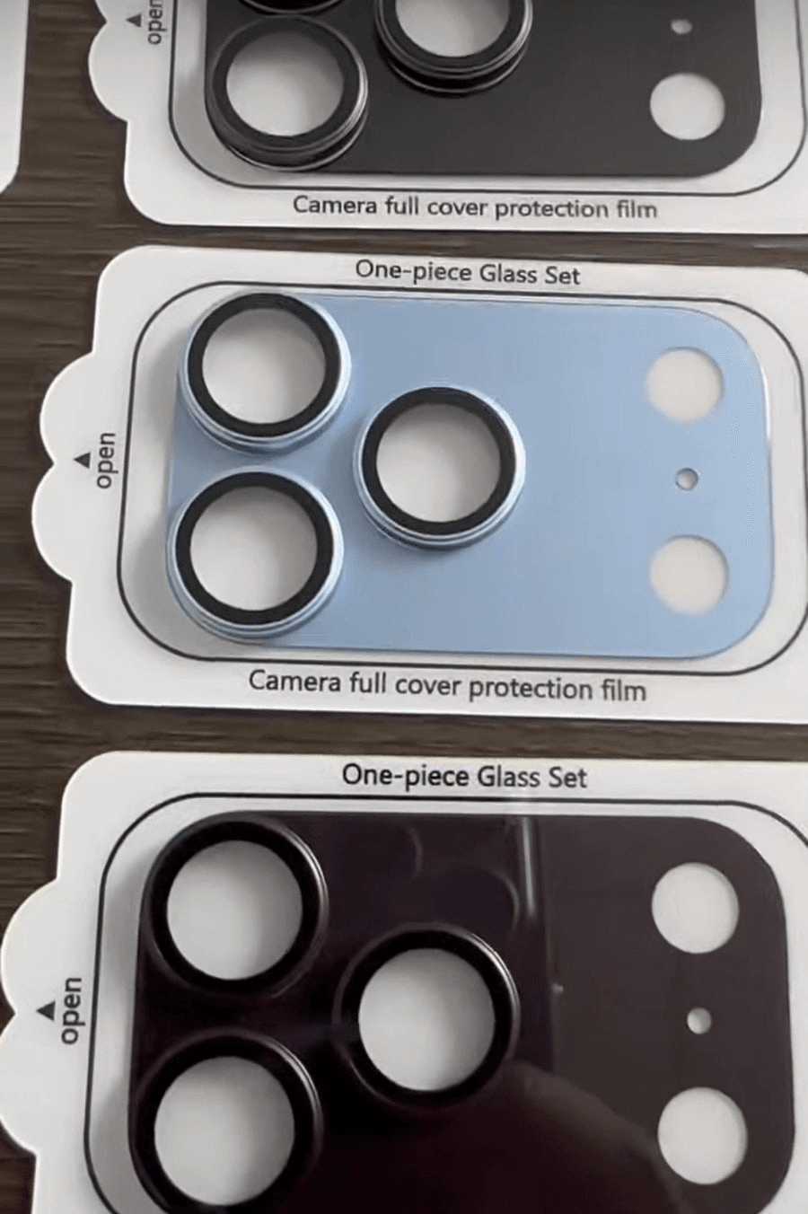 Kính bảo vệ cụm camera trên iPhone 18 Pro Max rò rỉ