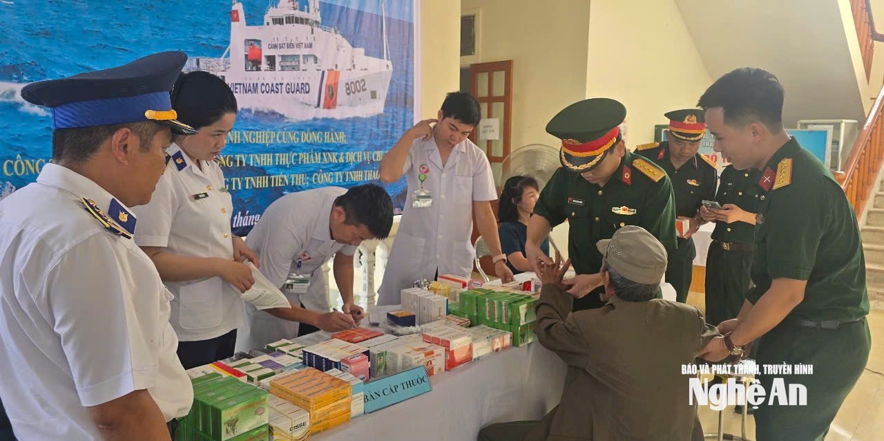  khám chữa bệnh cấp thuốc miễn phí cho người dân
