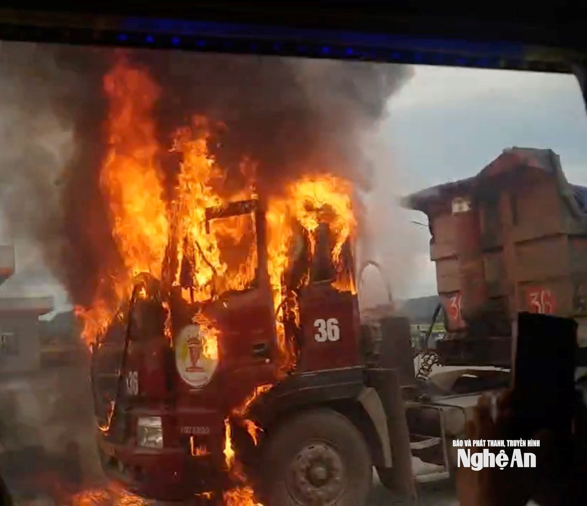 3.ảnh pv