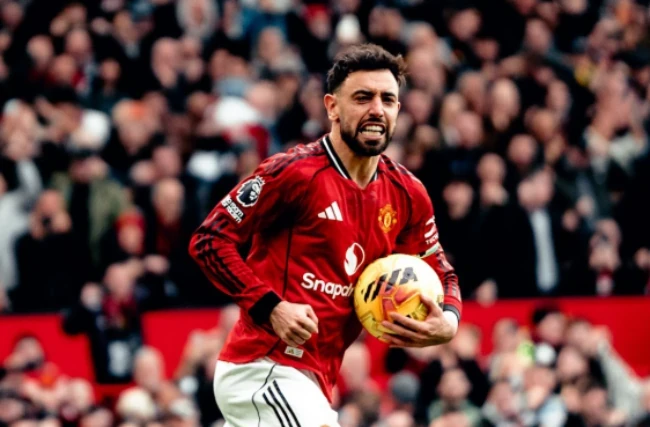 Bruno Fernandes hướng đến kỷ lục kiến tạo lịch sử tại Ngoại hạng Anh trong màu áo Manchester United.