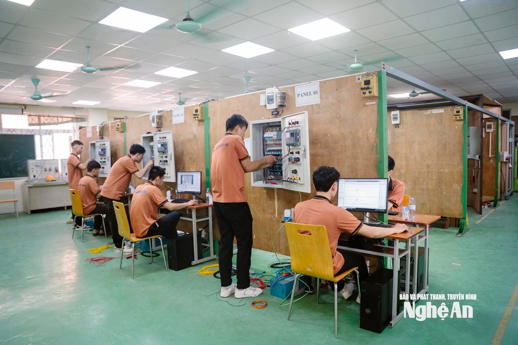 học nghề Ảnh CSCC1