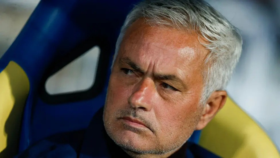 Jose Mourinho trải qua mùa giải 2025-2026 đầy thăng trầm cùng CLB Benfica tại Bồ Đào Nha.