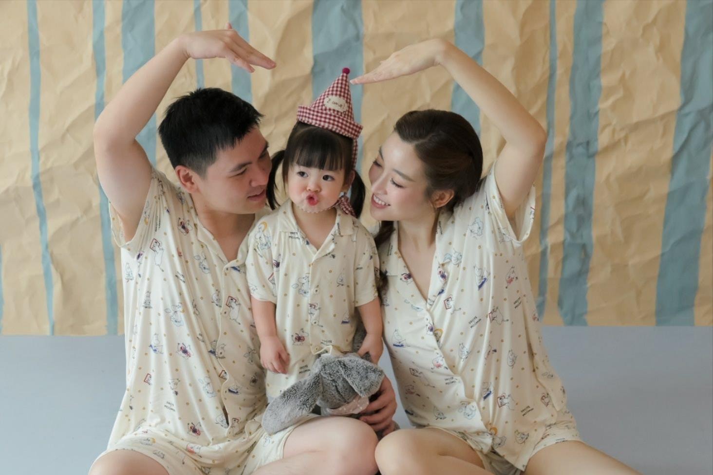 Đỗ Mỹ Linh tận hưởng cuộc sống gia đình hạnh phúc và kín tiếng sau khi kết hôn.