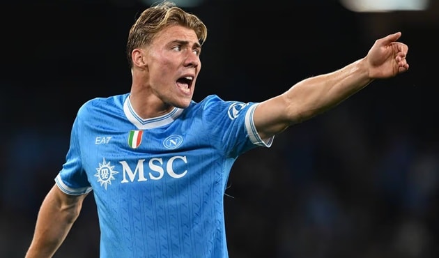 Rasmus Hojlund chính thức rời Manchester United để gia nhập Napoli