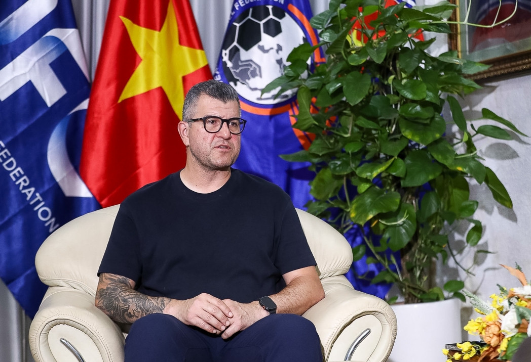 Coach Cristiano Roland and the secret to leading the Vietnam U17 team ...