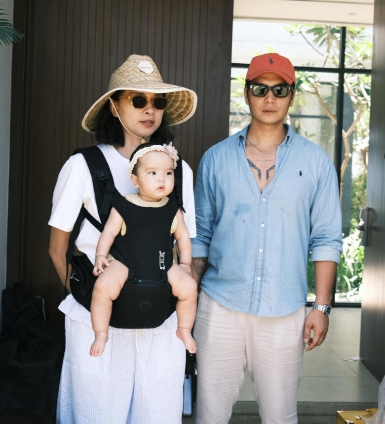 Bé Gạo - con gái của Ngô Thanh Vân và Huy Trần có cặp má bánh bao.