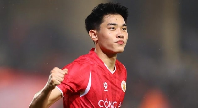 Tiền đạo Nguyễn Đình Bắc tỏa sáng trong màu áo Công an Hà Nội tại giải V.League
