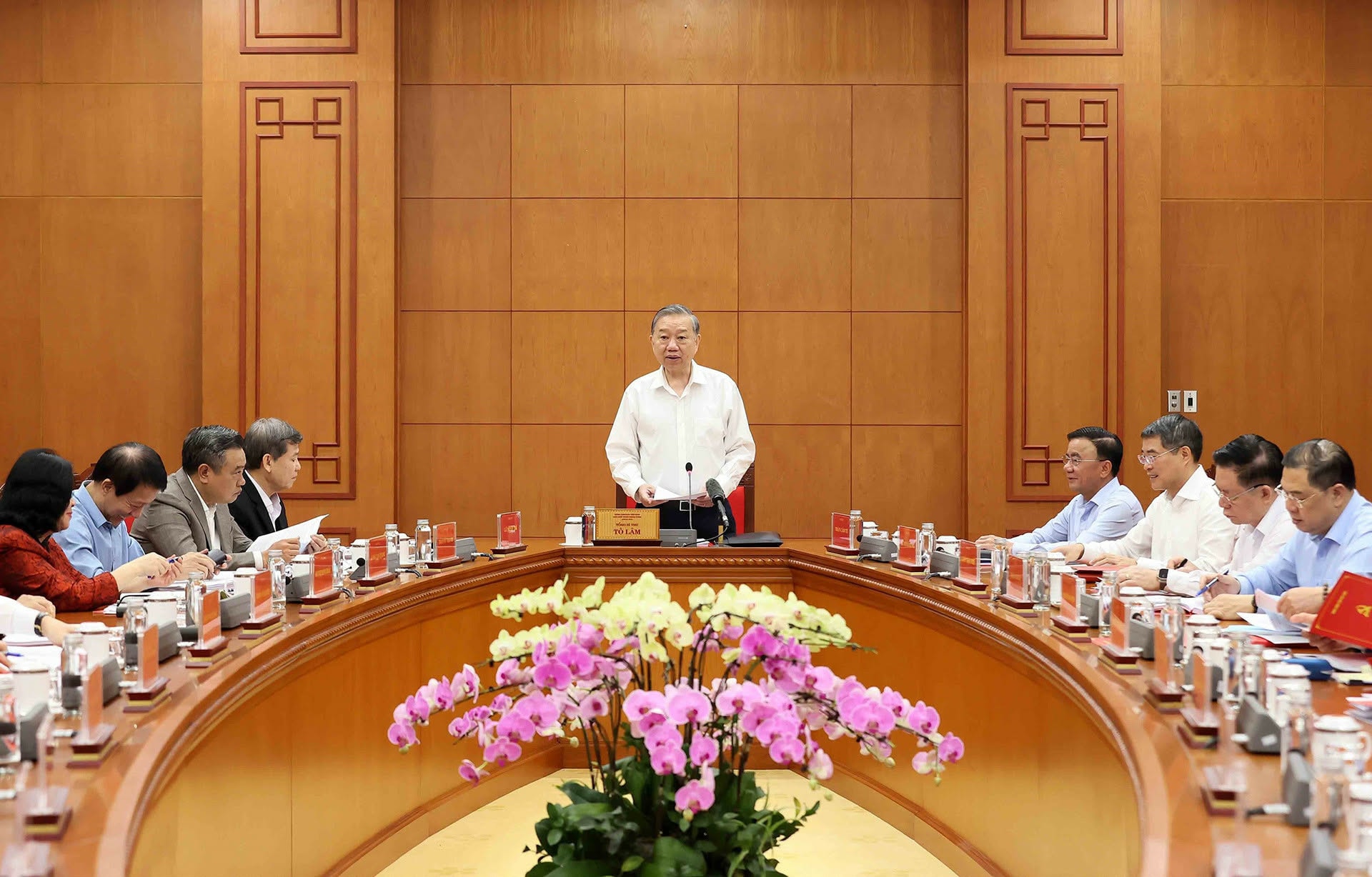 tong bi thu.jpg