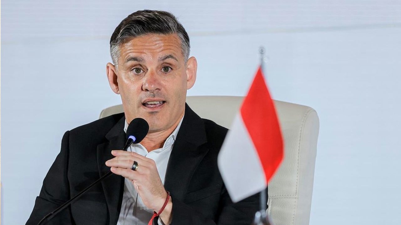 HLV John Herdman xác nhận Indonesia chỉ dùng cầu thủ nội cho AFF Cup 2026.