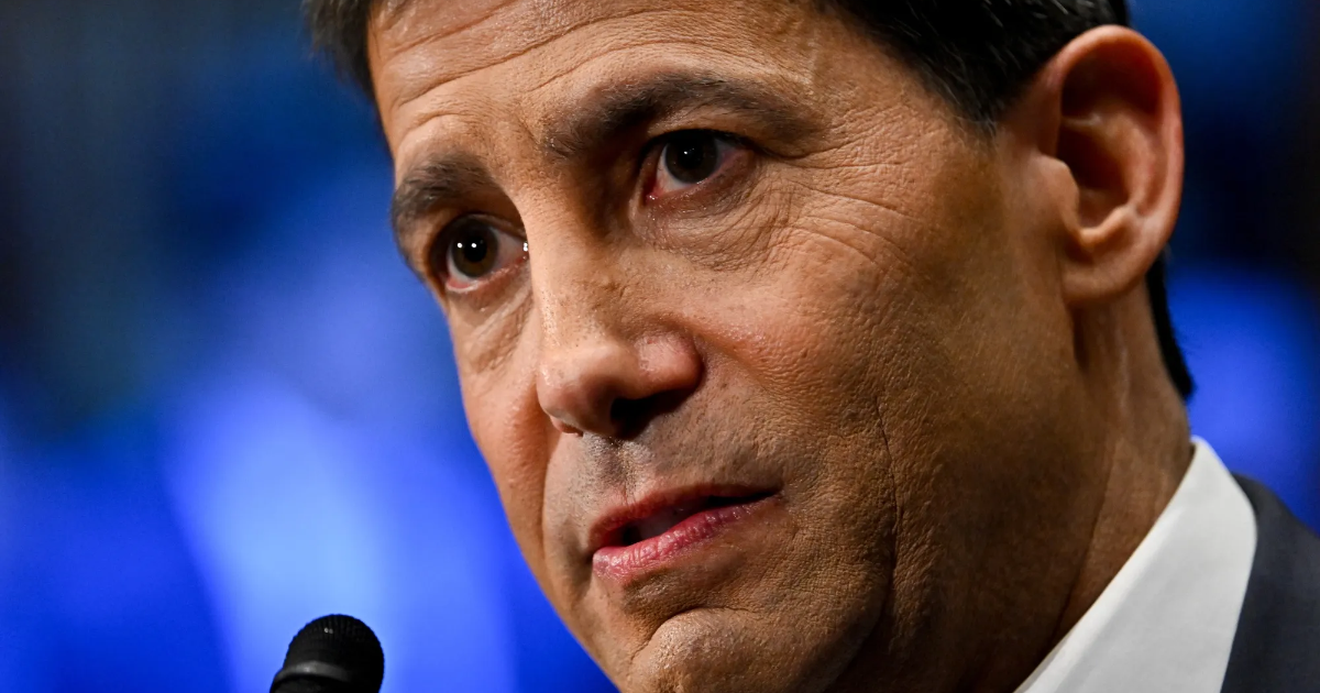 Tân Chủ tịch Fed Kevin Warsh nhậm chức tại Nhà Trắng