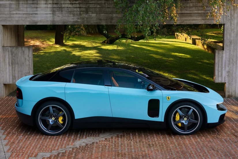 Không gian nội thất năm chỗ ngồi lần đầu xuất hiện trên xe Ferrari