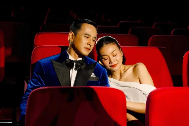 Trong phim, Thanh Hằng và Lương Thế Thành có nhiều cảnh tình cảm.