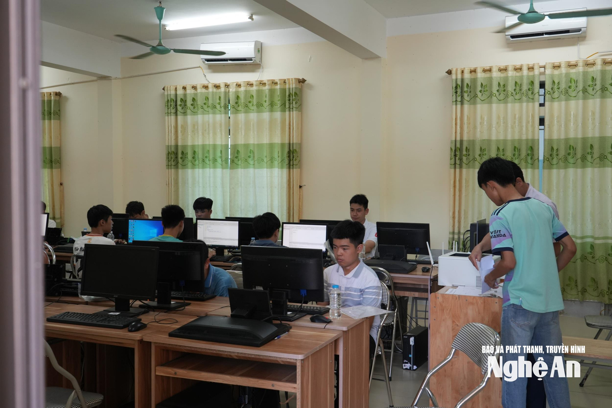 bna_anh-my-ha5-174cf149ad0f749fd1dd833ad092dde7(1).jpg