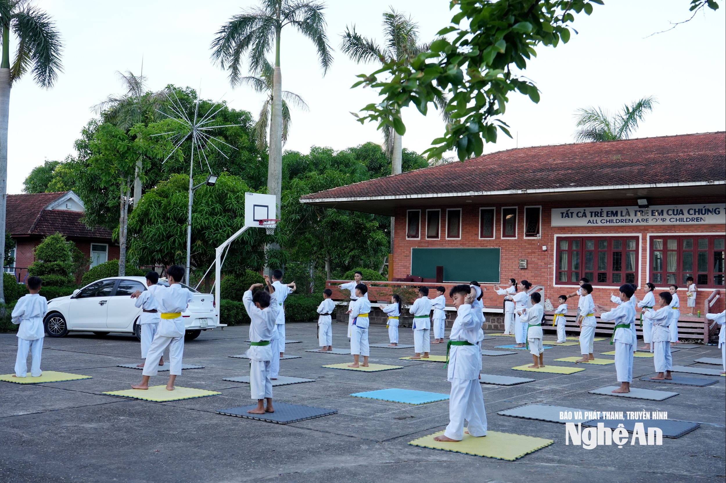 Làng trẻ em SOS Vinh đang có hơn 140 em