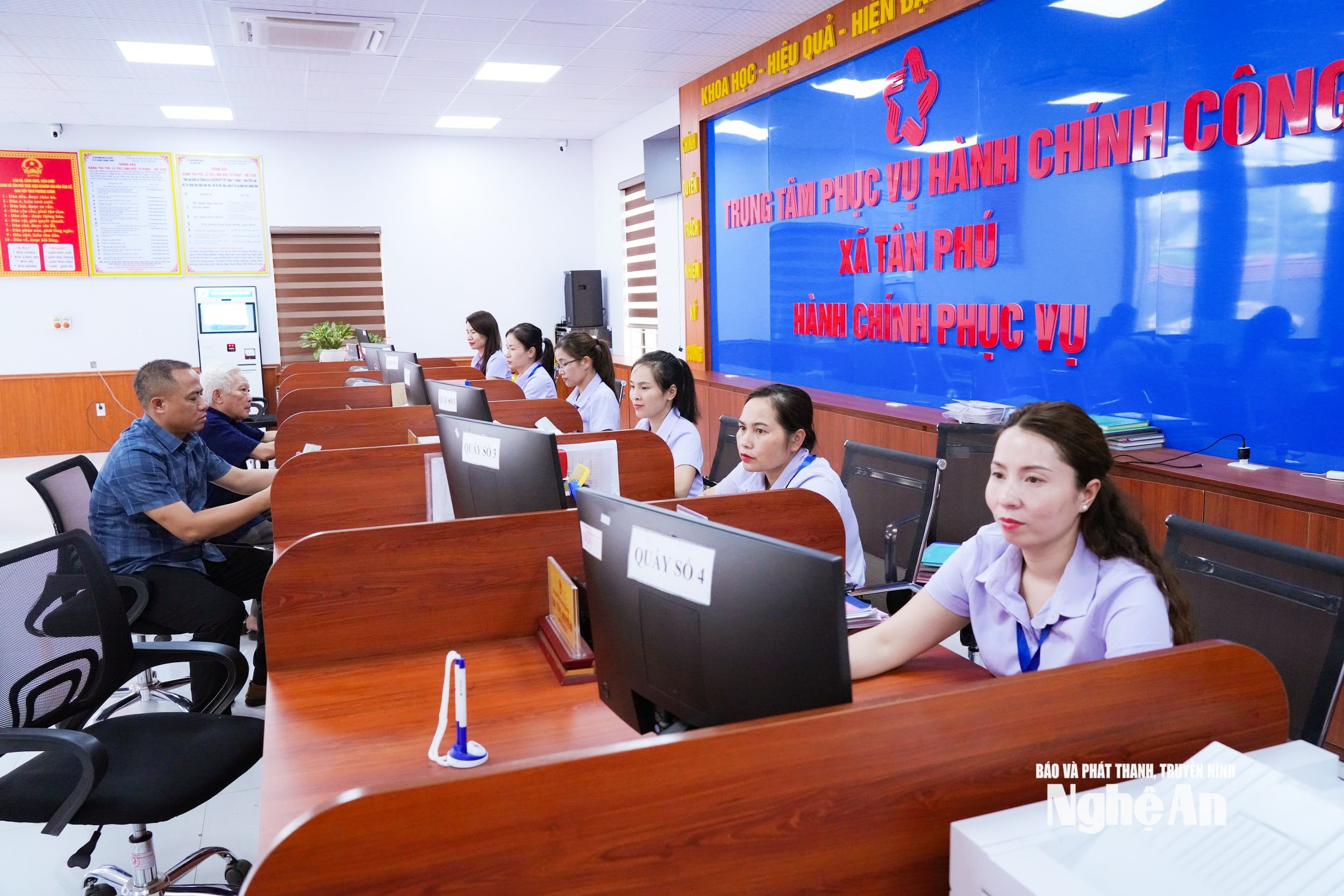 Xã Tân Phú đầu cơ sở vật chất Trung tâm phục vụ hành chính công xã khang trang, hiện đại. Ảnh TC
