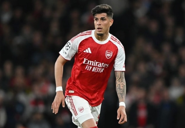 Piero Hincapie là phương án gia cố sự chắc chắn cho hàng thủ Arsenal.