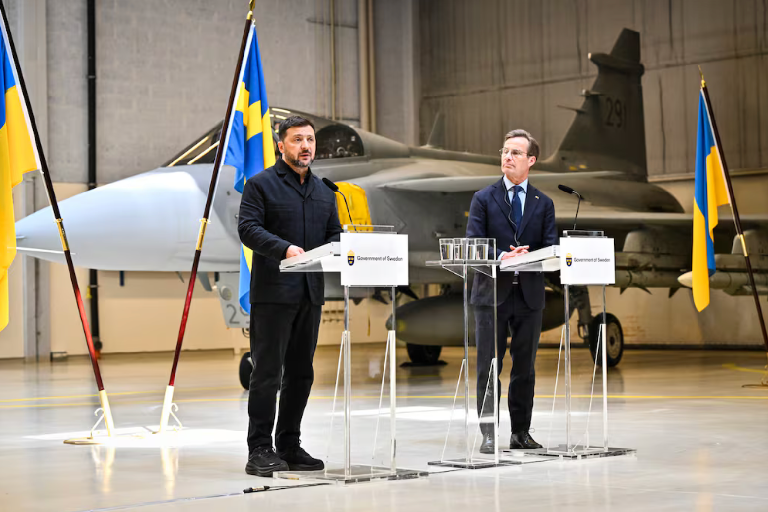 Prezident Ukrajiny a švédský premiér na tiskové konferenci v Uppsale ve Švédsku. Foto: AFP