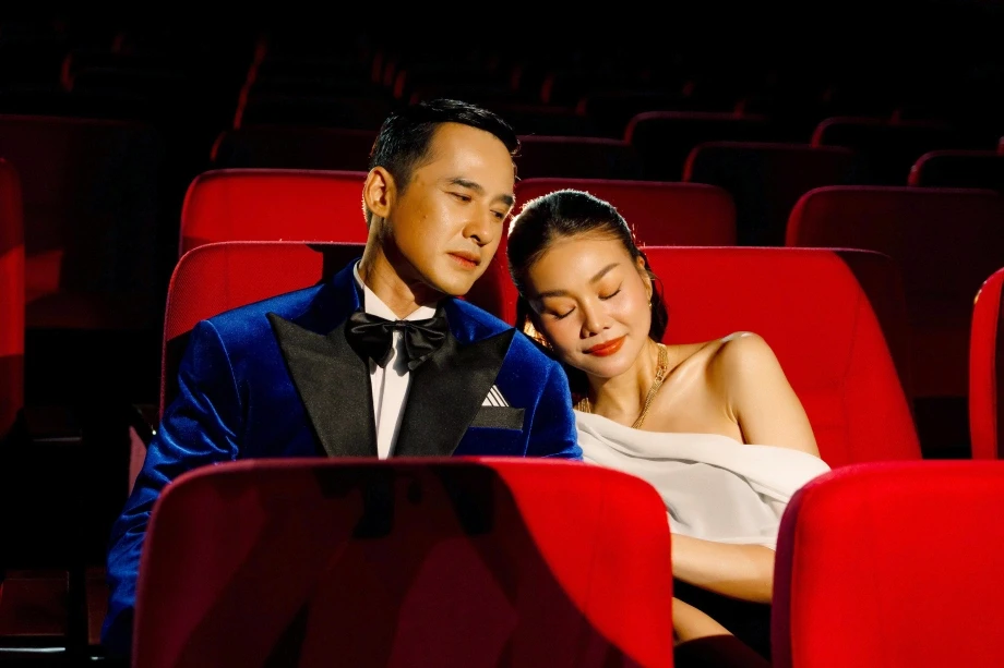 Lương Thế Thành có nhiều phân đoạn tình cảm với Thanh Hằng trong phim mới.