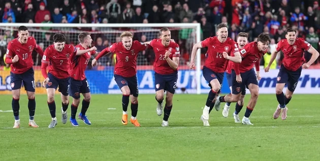 Cộng hòa Séc trở lại World Cup sau 20 năm.