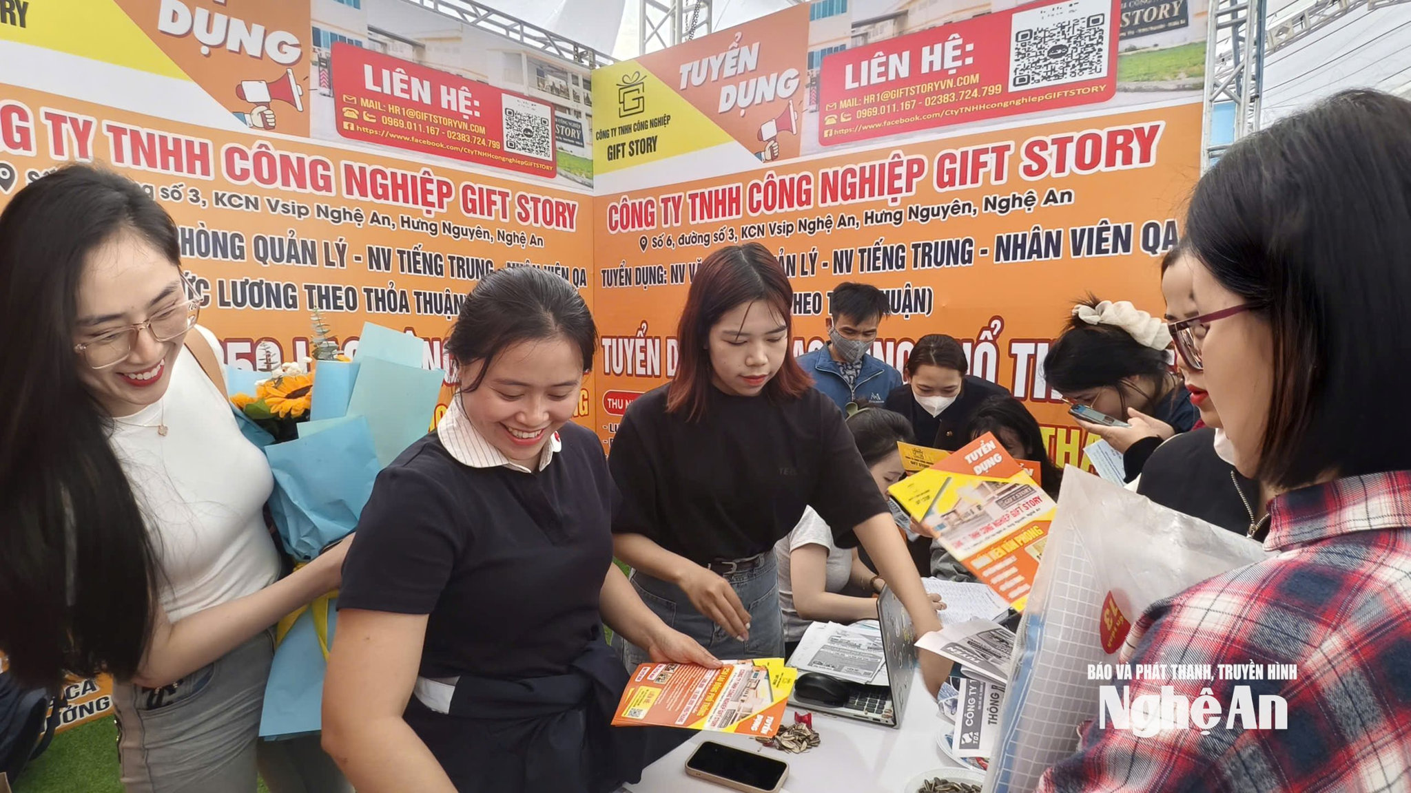 Ngày hội việc làm đợt 1 tại Khu công nghiệp VSIP Nghệ An. Ảnh Diệp Thanh