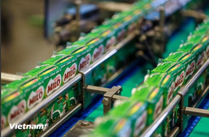 Dây chuyền sản xuất sữa hiện đại giúp nâng cao hàm lượng công nghệ trong thành phẩm.