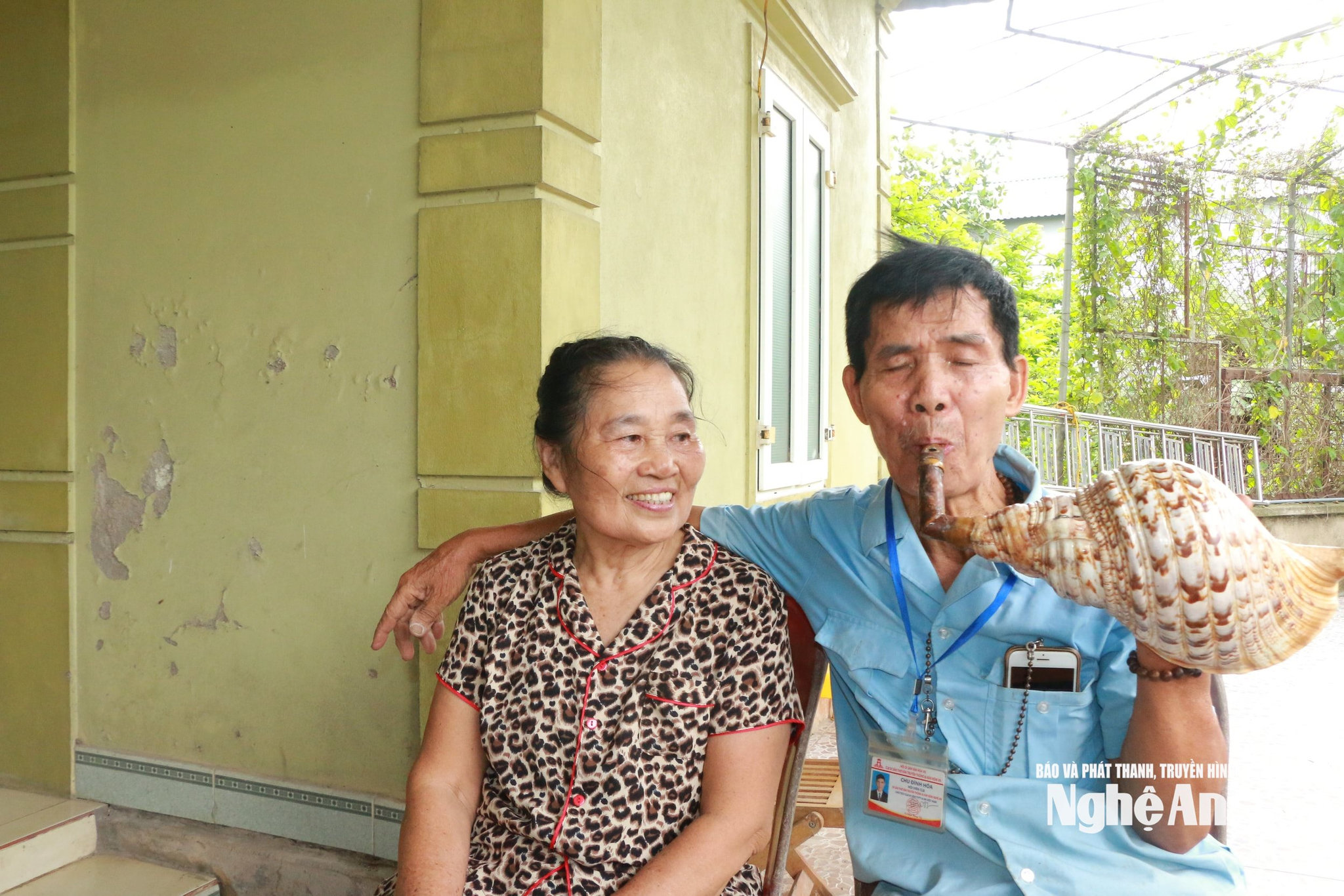 Vợ chồng CCB Chu ĐÌnh Hoả.