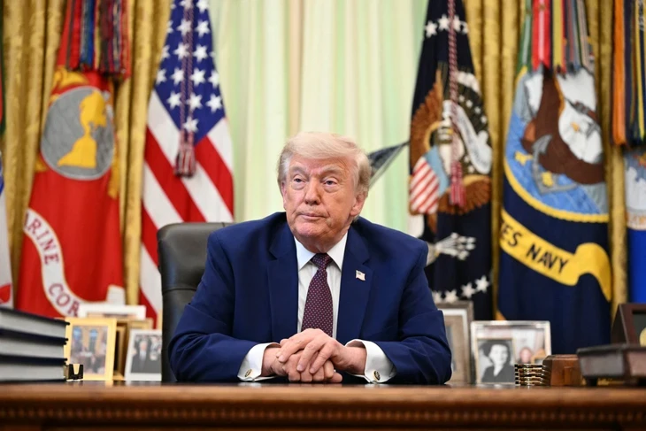 Tổng thống Mỹ Donald Trump phát biểu trước các phóng viên tại Phòng Bầu dục ở Nhà Trắng ngày 3 tháng 6 - Ảnh AFP