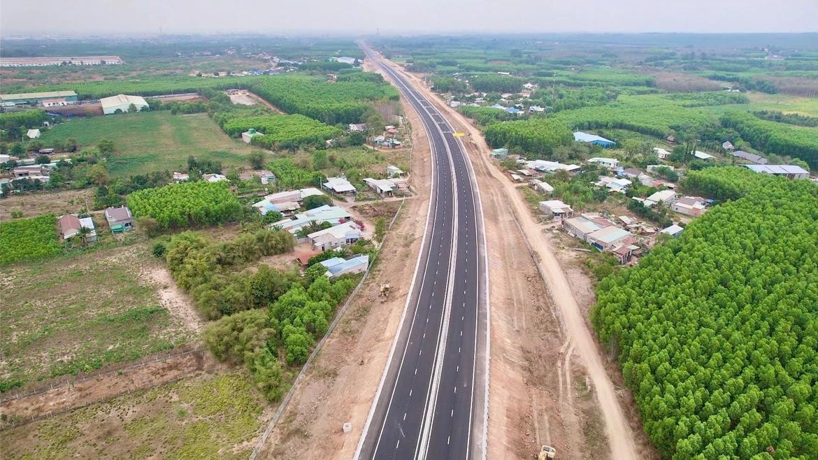 Đề xuất cơ chế đặc thù đầu tư mở rộng cao tốc Bắc - Nam- Ảnh 1.