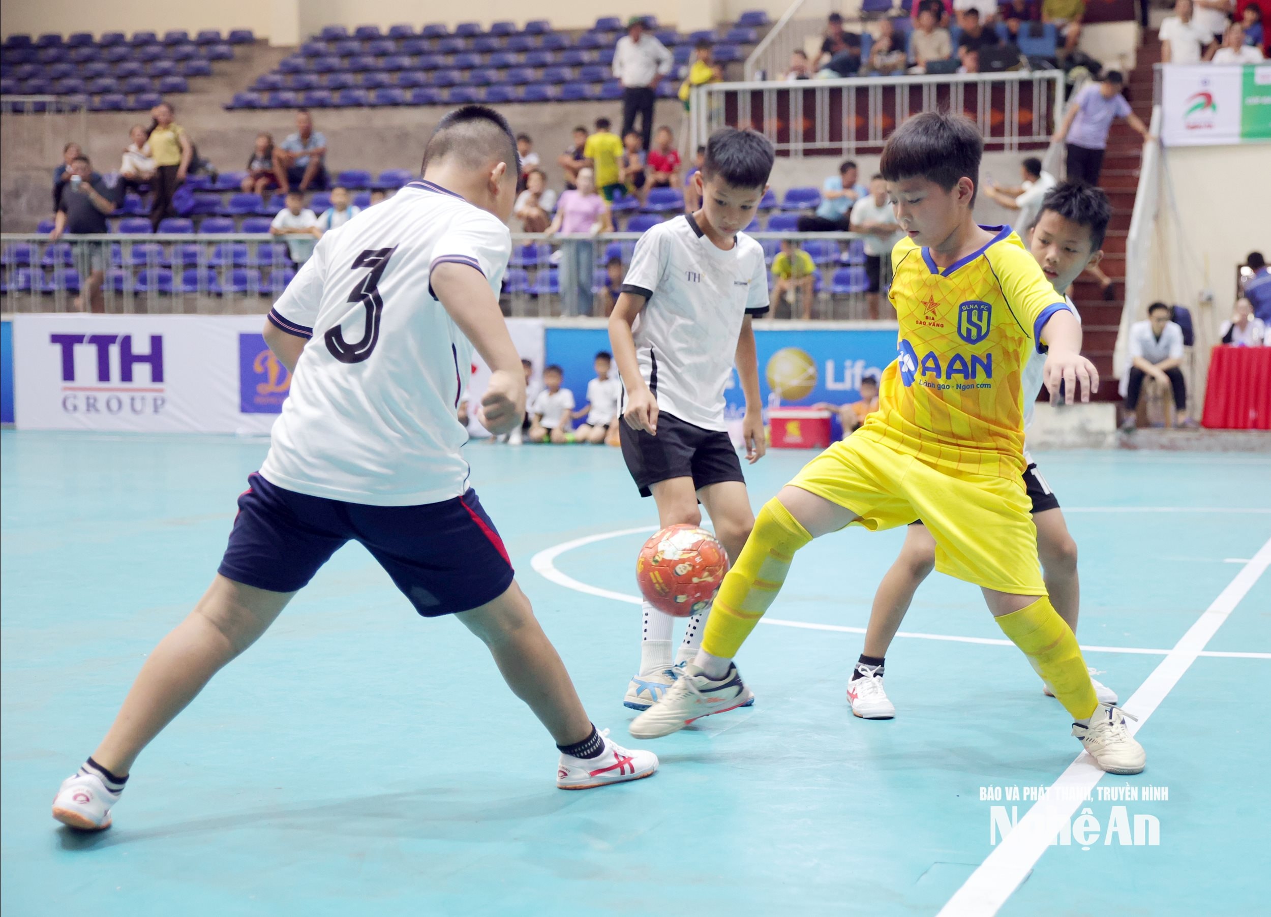 VINH HƯNG VINH PHÚ4
